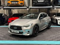 INFINITI Q30